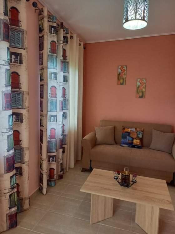 Peaceful House Near Airport Βίλα Pikérmion Εξωτερικό φωτογραφία