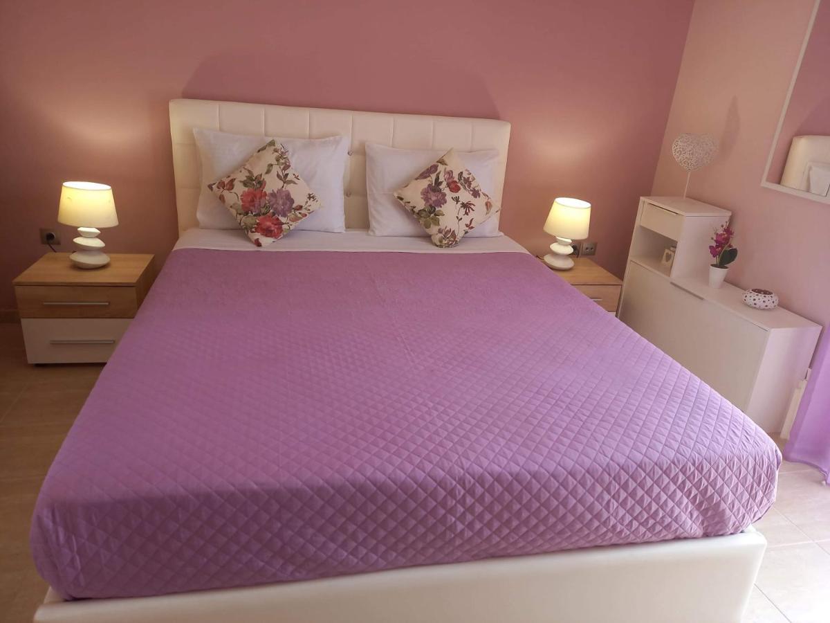 Peaceful House Near Airport Βίλα Pikérmion Εξωτερικό φωτογραφία