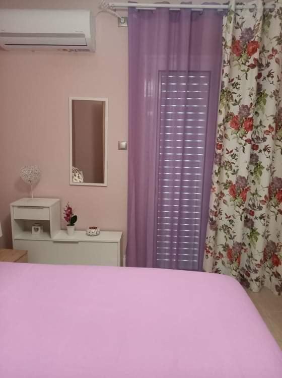 Peaceful House Near Airport Βίλα Pikérmion Εξωτερικό φωτογραφία