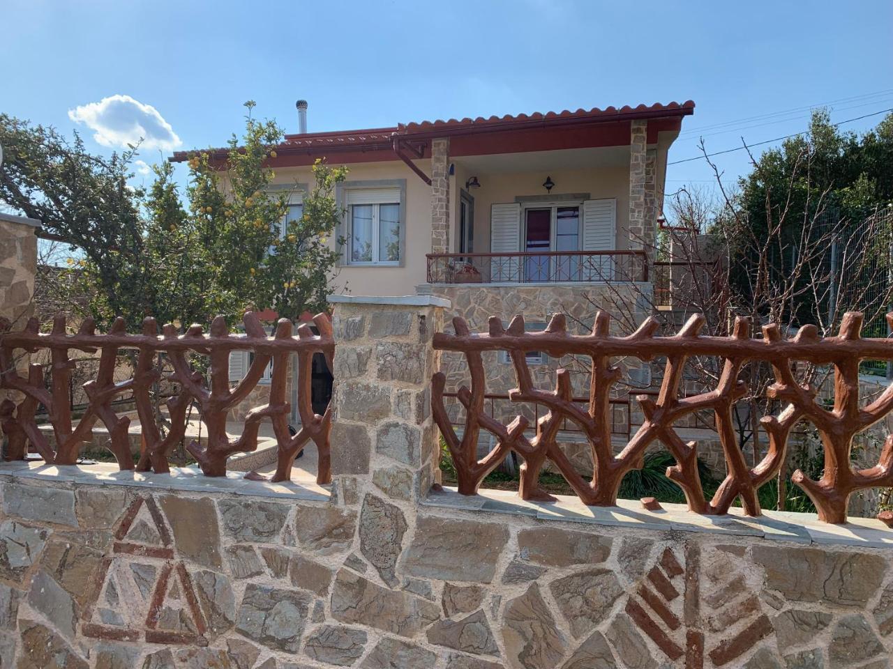 Peaceful House Near Airport Βίλα Pikérmion Εξωτερικό φωτογραφία