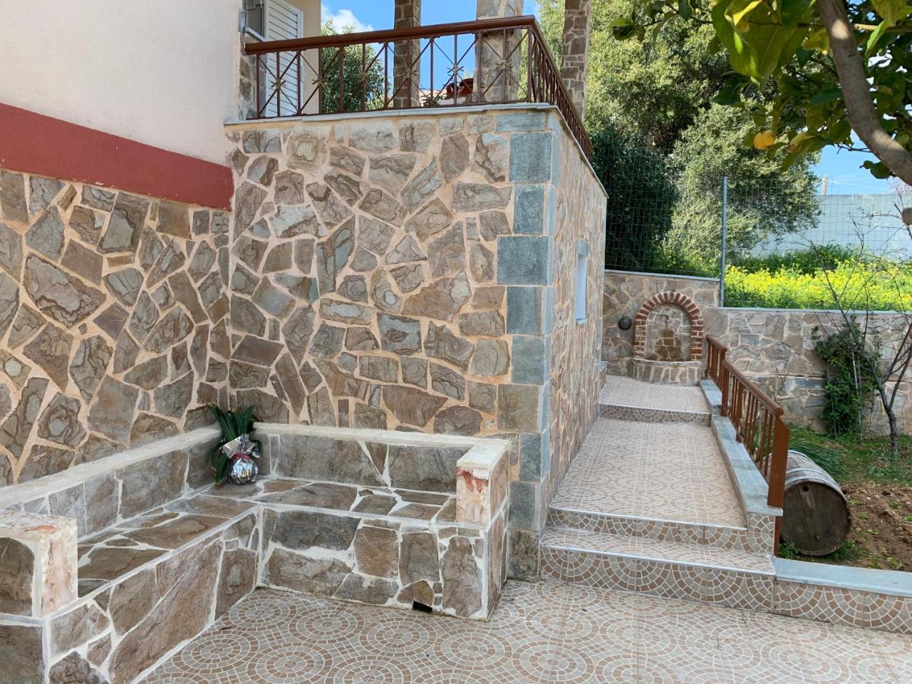Peaceful House Near Airport Βίλα Pikérmion Εξωτερικό φωτογραφία